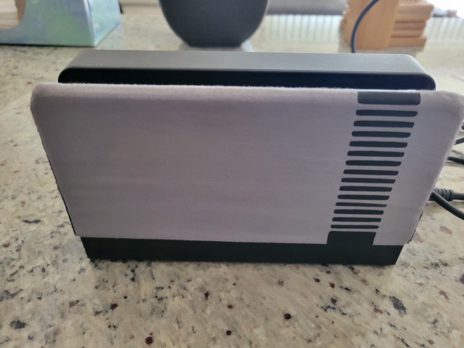 Nintendo Switch OLED Lightly Used + Pro Controller, MicroSD, Custom Joy Cons