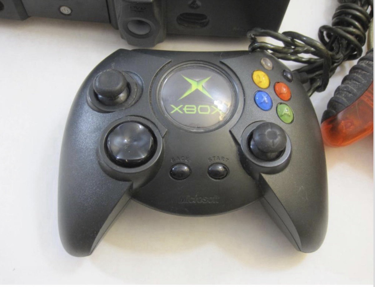 Microsoft XBOX Original Classic Console Bundle w/ 2 Controllers + Extras