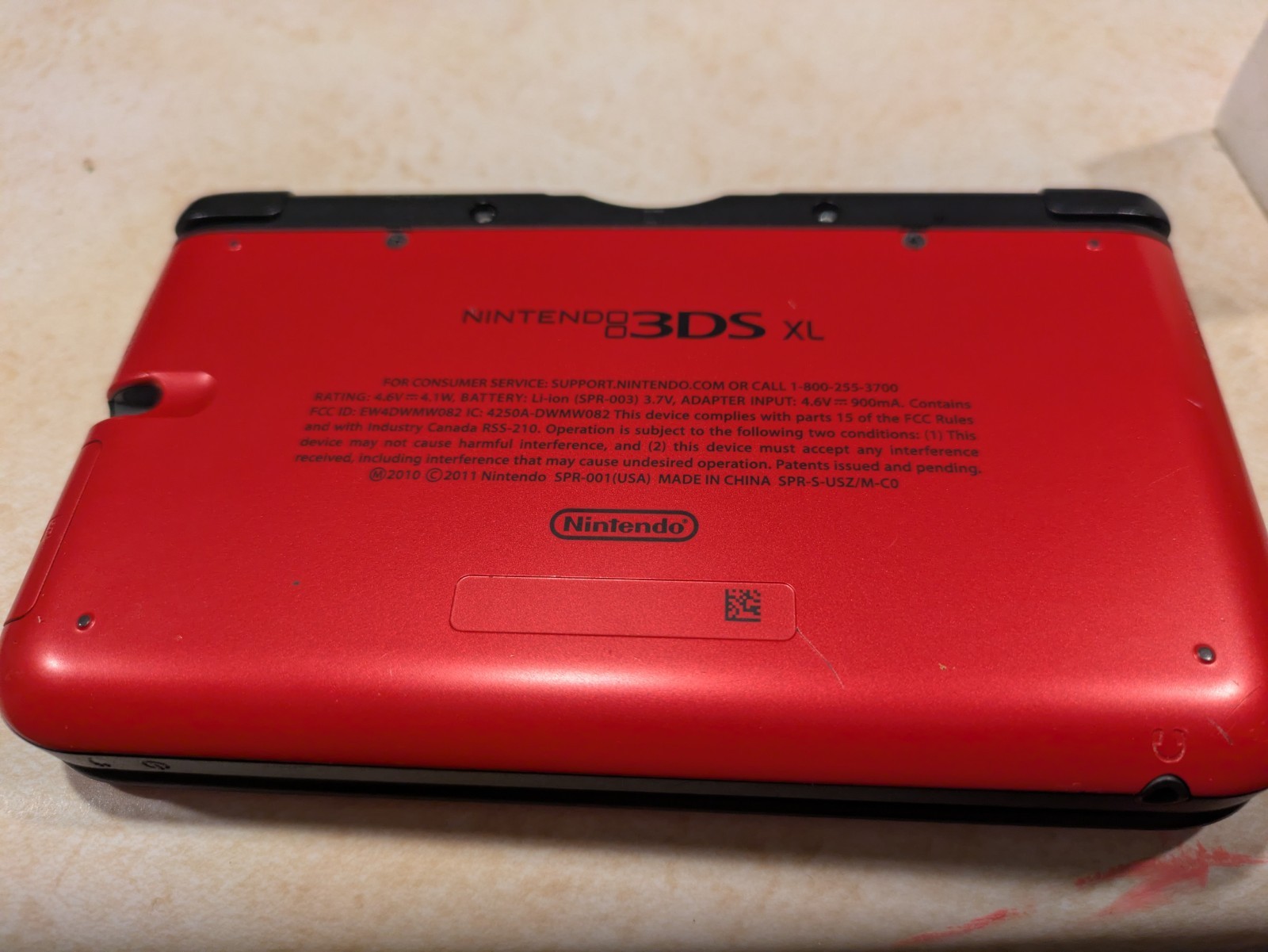 Defective – Nintendo 3DS XL Handheld System – Red/Black Cracked Screen Charger