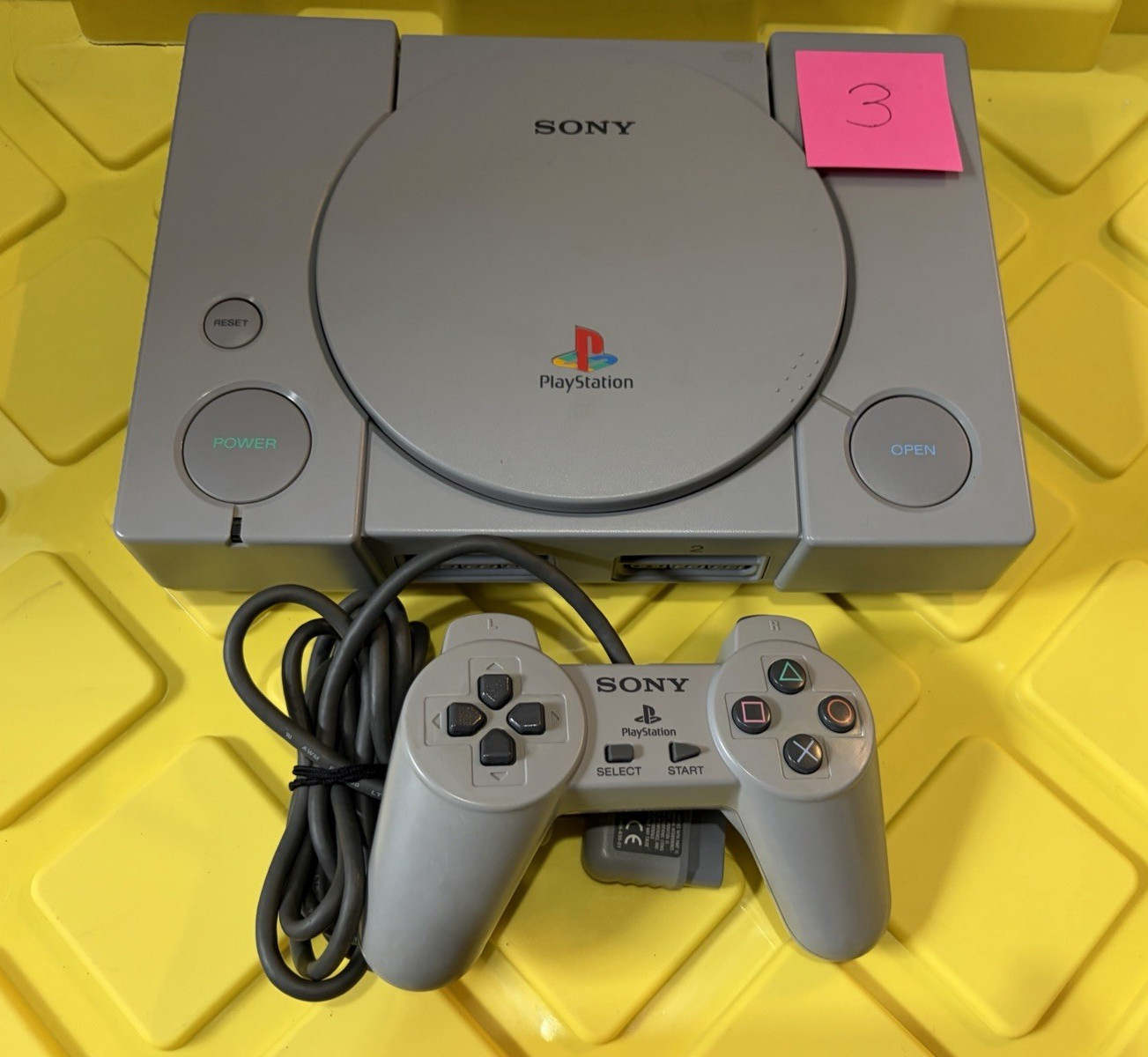 Sony PlayStation 1 Console SCPH-7501 NTSC-U/C w/ Controller