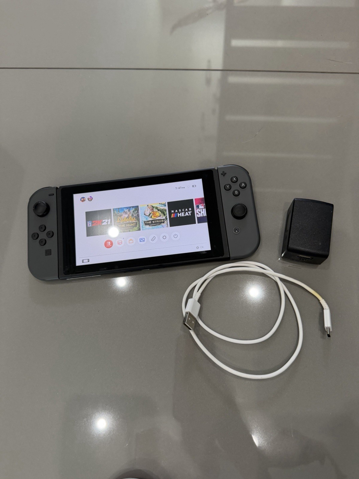 NINTENDO SWITCH CONSOLE MODEL NO. HAC-001