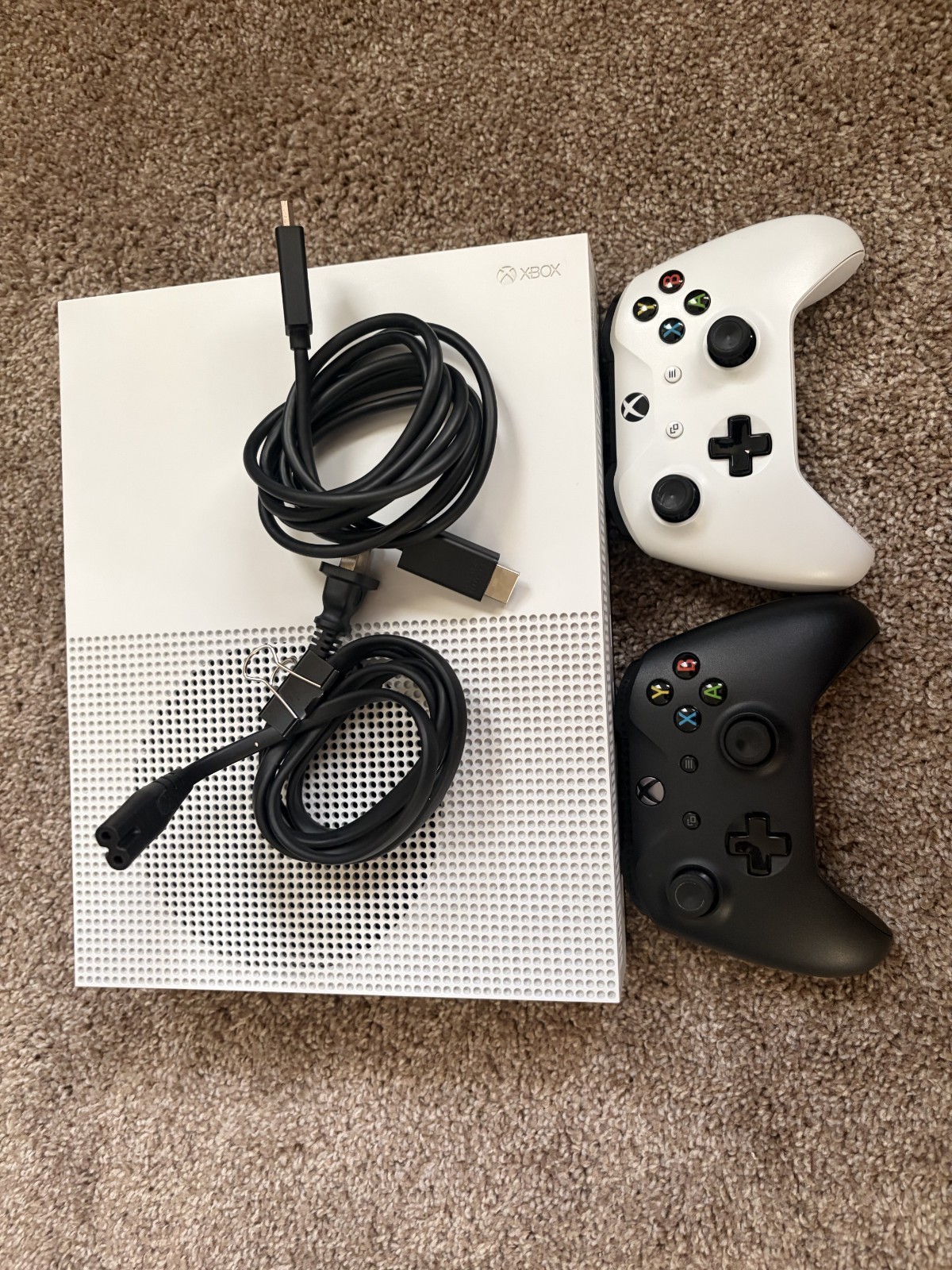 Microsoft Xbox One S 365GB Home Console – White Two working controllers + Cords