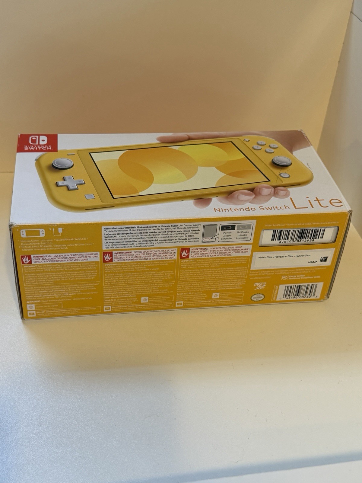 Nintendo Switch Lite Yellow Handheld Console 32GB USB-C 720p HDH-001 w/ Box