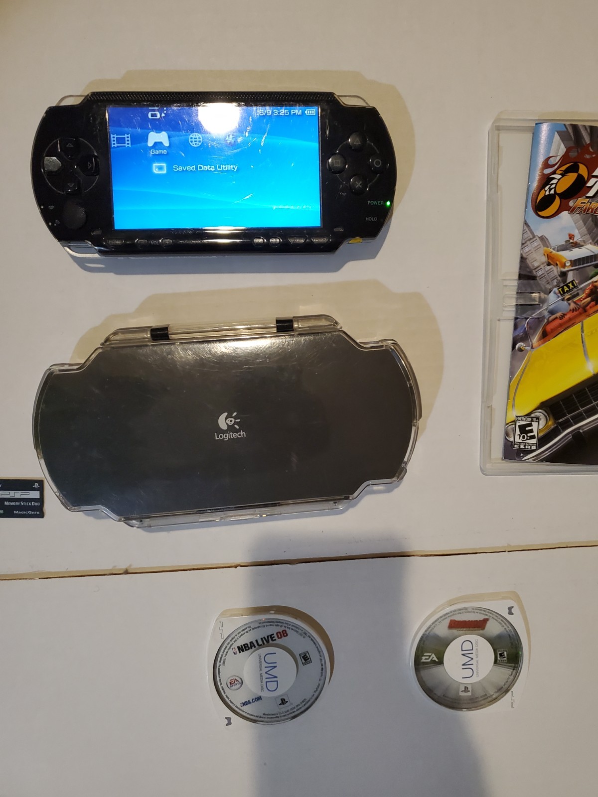 Used psp 1000 with case and 3 games and 32 mb memory card and charger