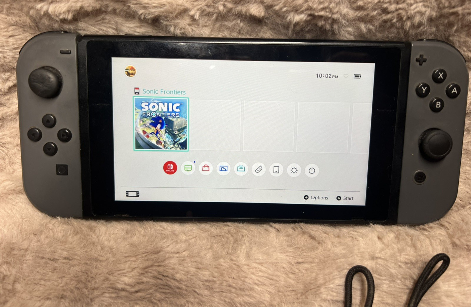 Nintendo Switch HAC-001 w/ Console Joy-Con, Dock, Charger & CARRYING CASE/GAMES