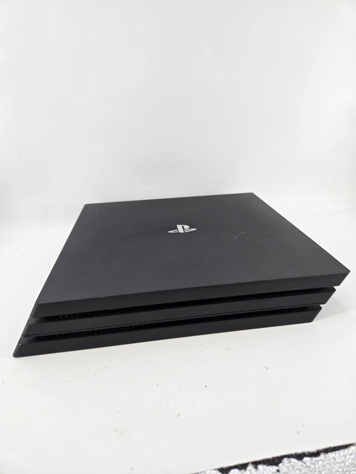 Sony PlayStation 4 Pro CUH-7215B 1TB PS4 Pro Black Console w/ 2 Controllers