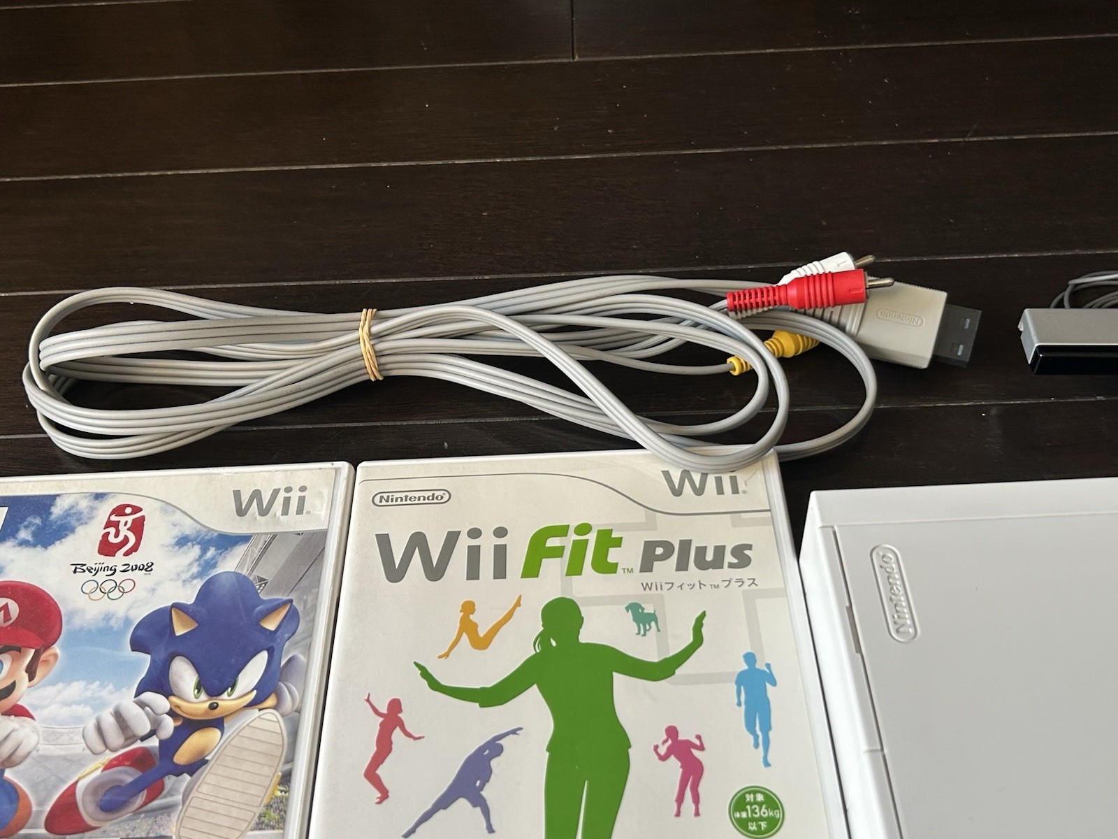 Nintendo Wii White Console Bundle 2 Wii Pink Blue Answers Classic Mario 6 Games