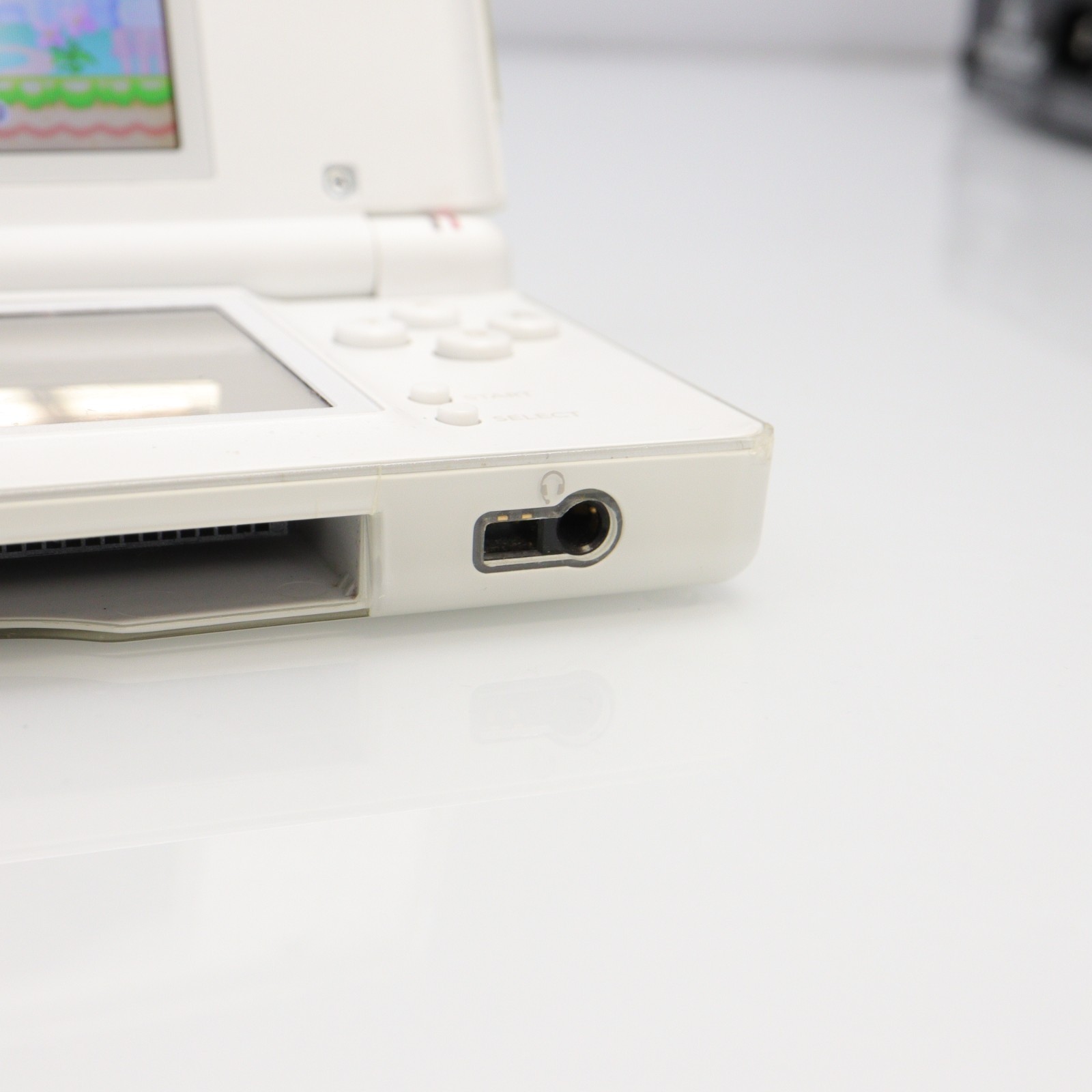Nintendo DS Lite (USG-001) Handheld with 6 Games & Carrying Pouch – Polar White