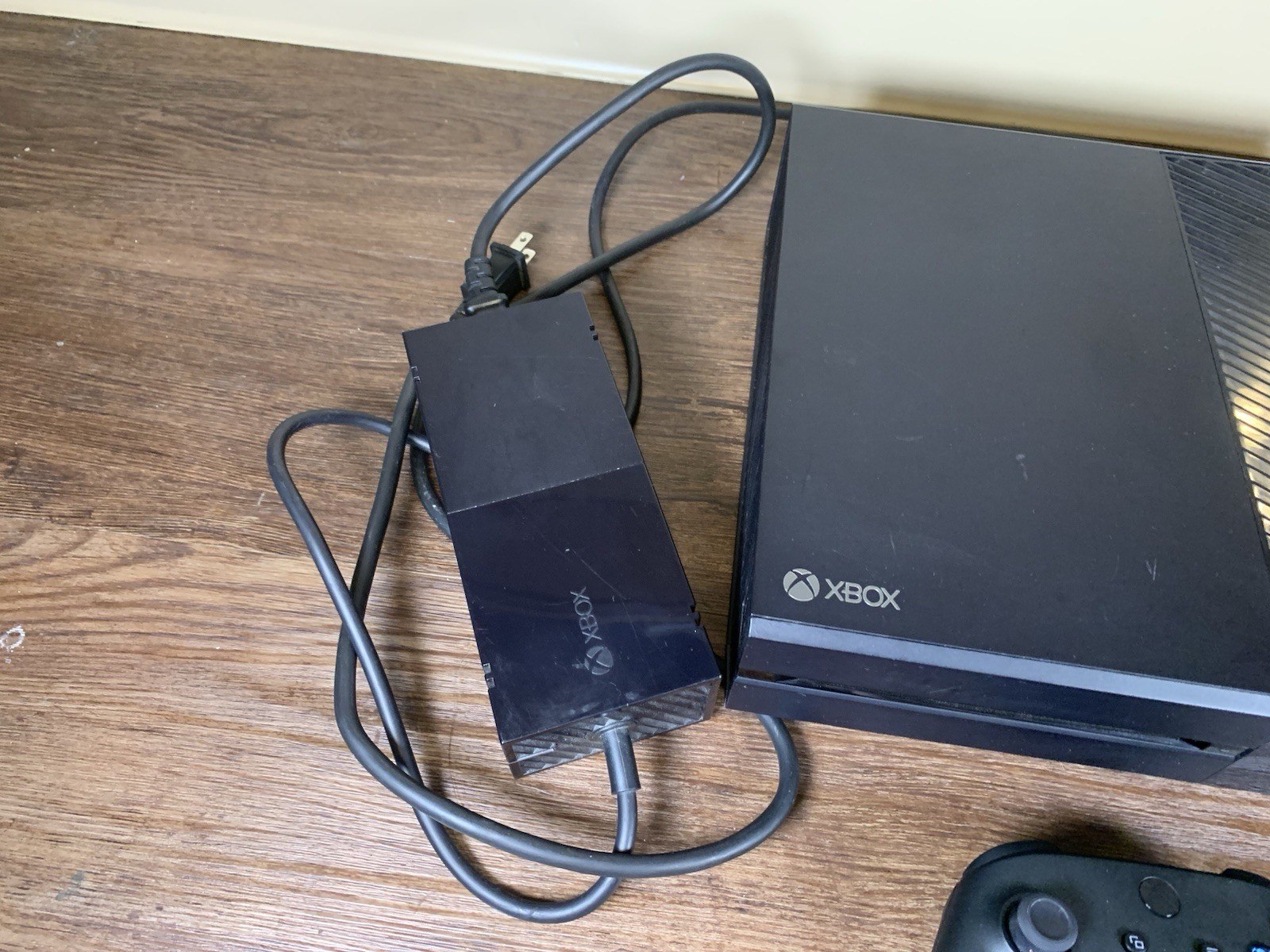 Microsoft Xbox One Console Model 1540 w/ Wireless Controller Tested Works