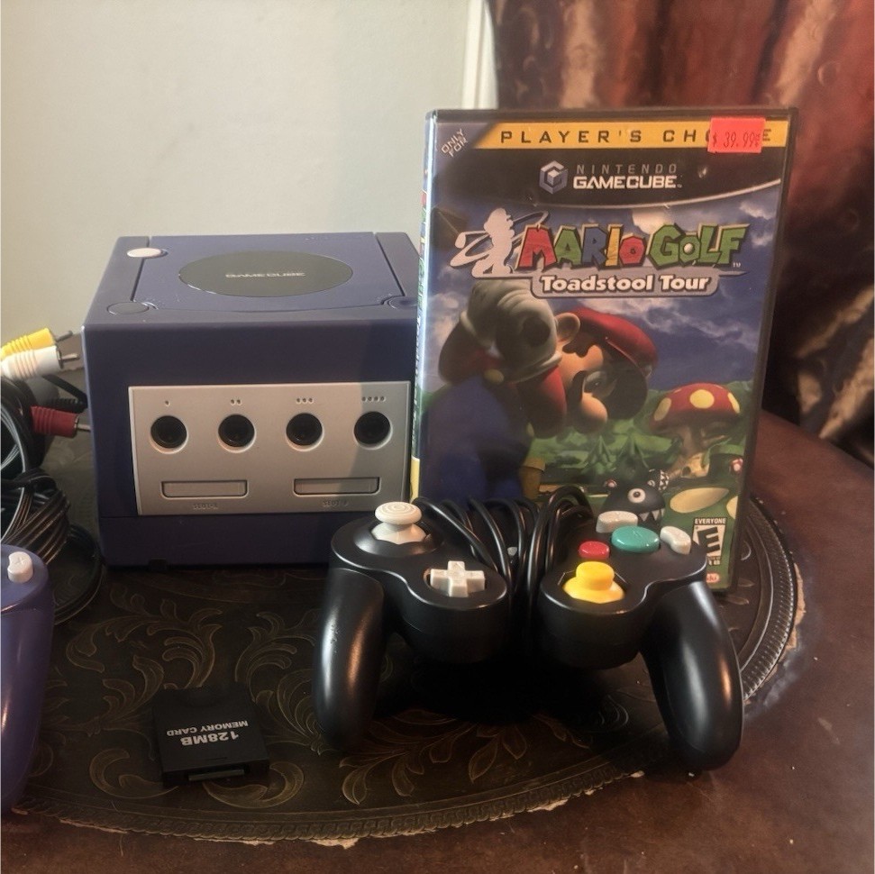 Nintendo GameCube Purple Bundle 2 controller and Mario toad stool tour