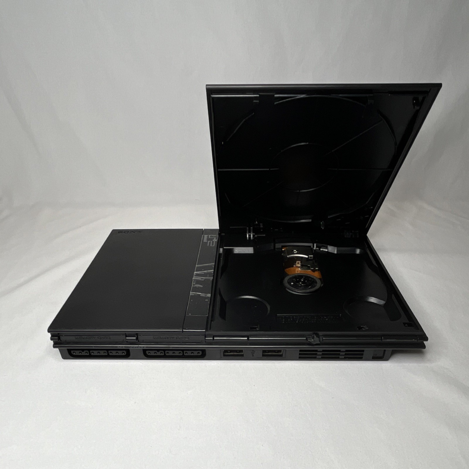 Sony PlayStation 2 Slim SCPH-70004 Console Bundle Controllers 256MB Memory Card