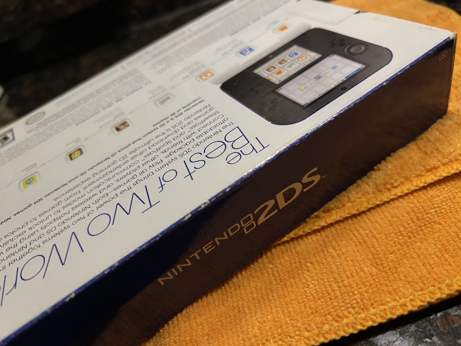 MINT/Collector Grade Nintendo 2DS Launch Edition – Blue/Black – UNOPENED