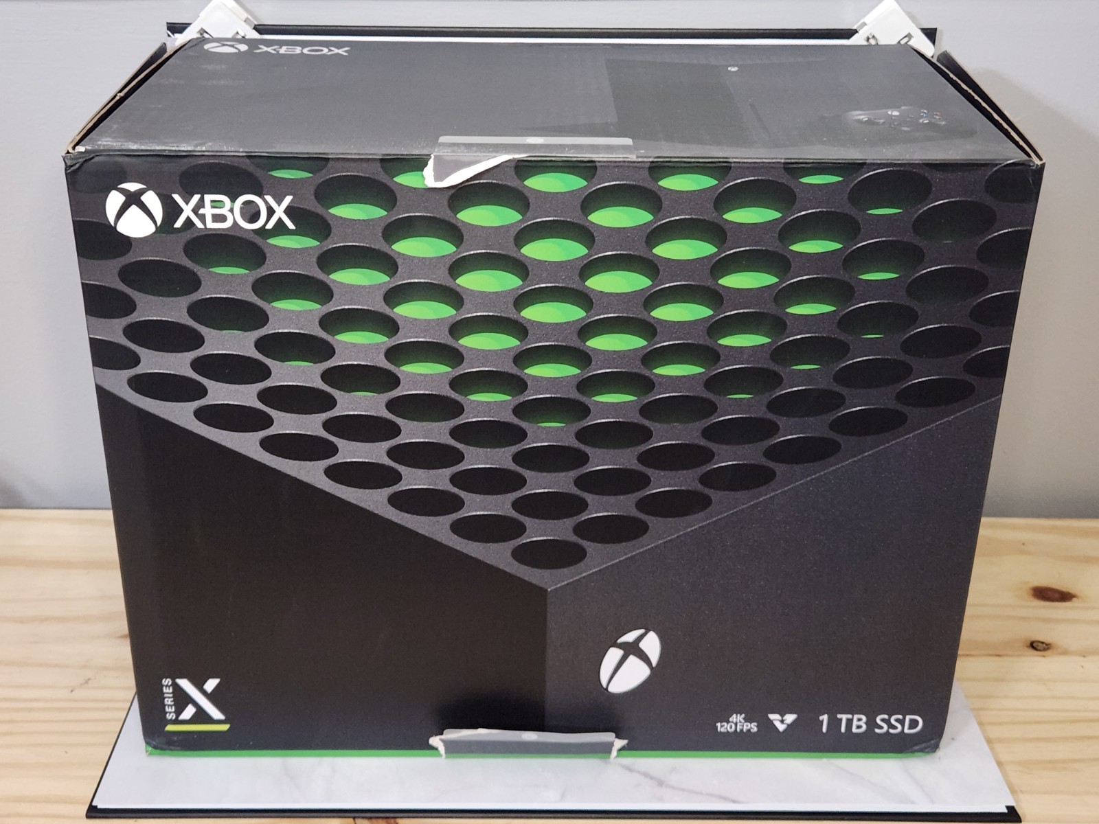 XBOX SERIES X-ONLY USED FOR 1 WEEK-CONSOLE, CORDS, REMOTE, INSTRUCTION MANUAL