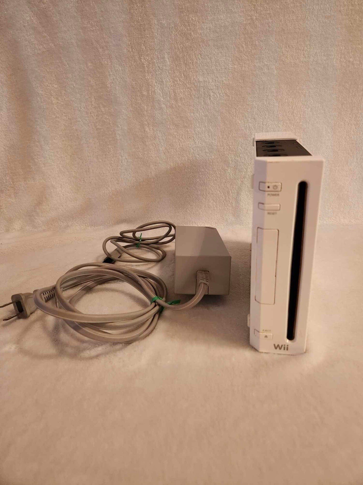 Nintendo Wii Console RVL 001 White Tested & Working Includes Power Supply Cord