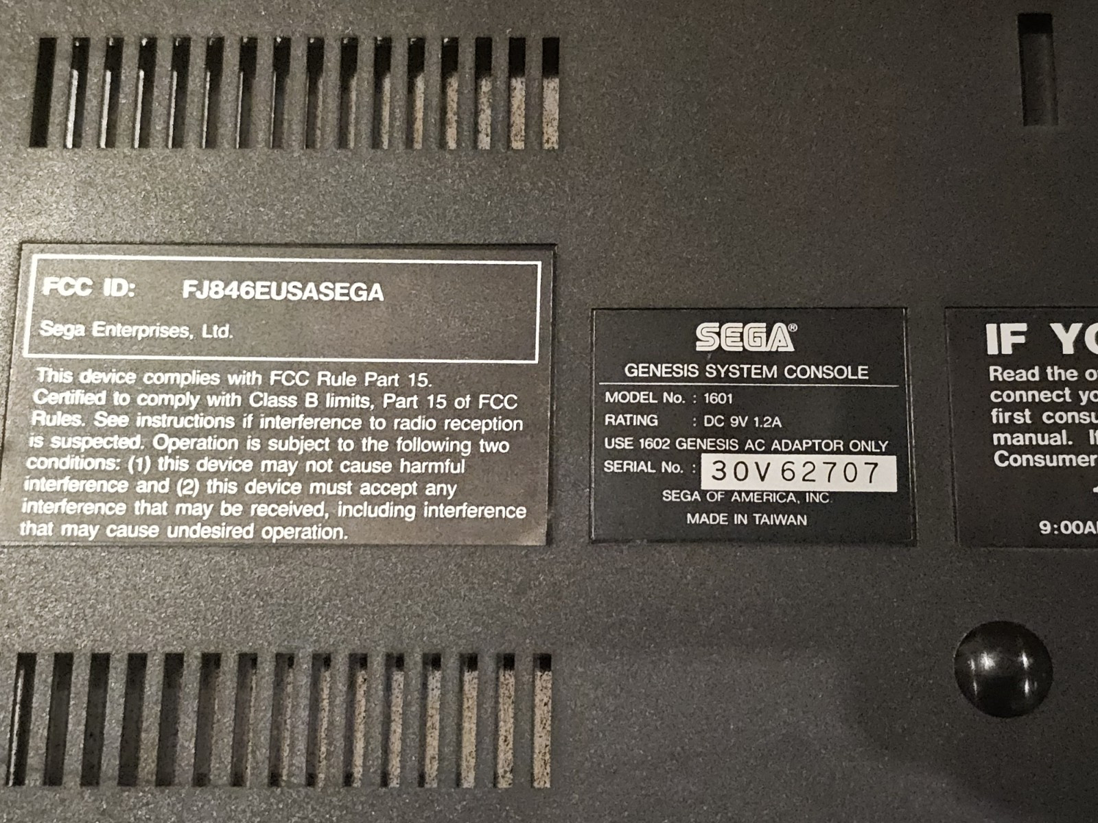 Original Sega Genesis System Model 1 Console Bundle + 2 games Sonic Tested works