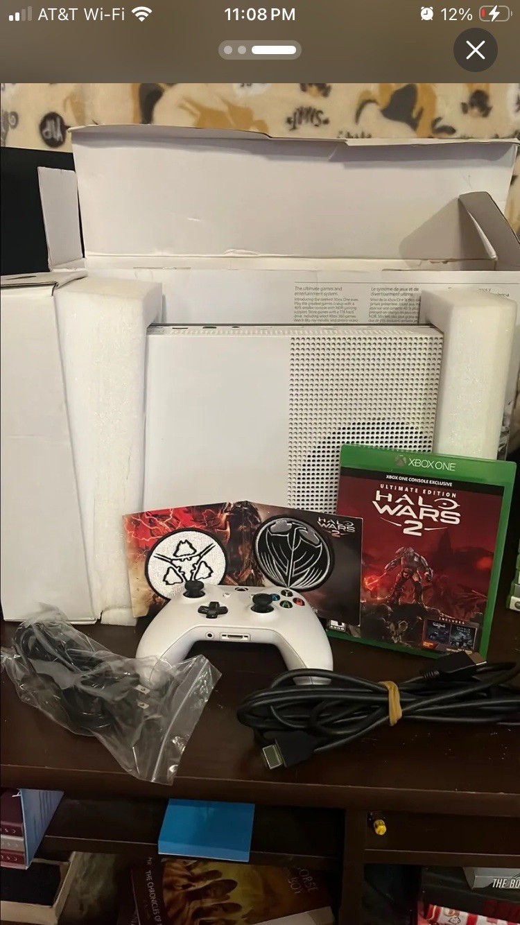 Microsoft Xbox One S 1TB White Console Halo Wars 2 Ultimate Edition 4K HDR