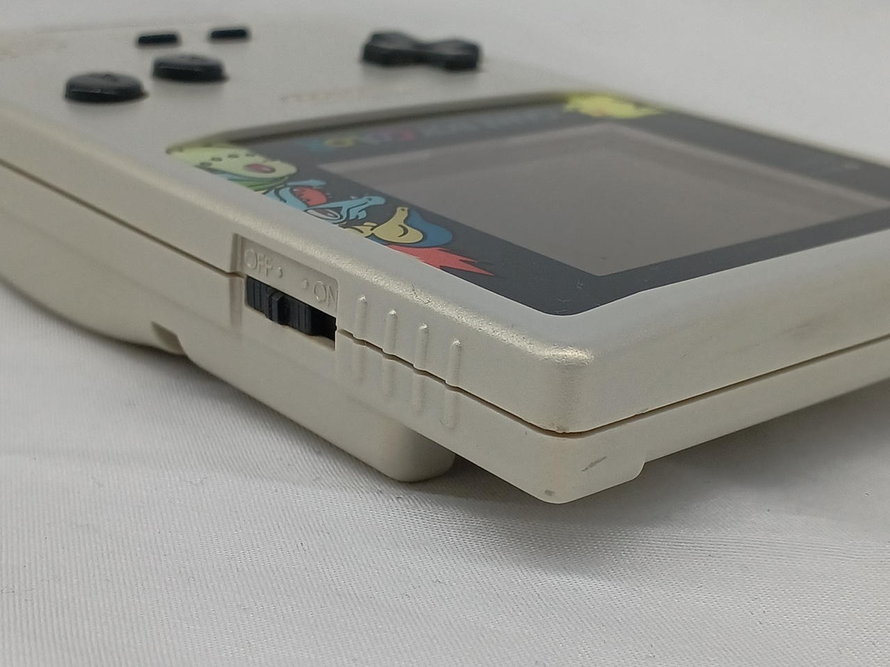 Nintendo Game Boy Color CGB-001 Pokémon Gold & Silver Memorial Edition 2850