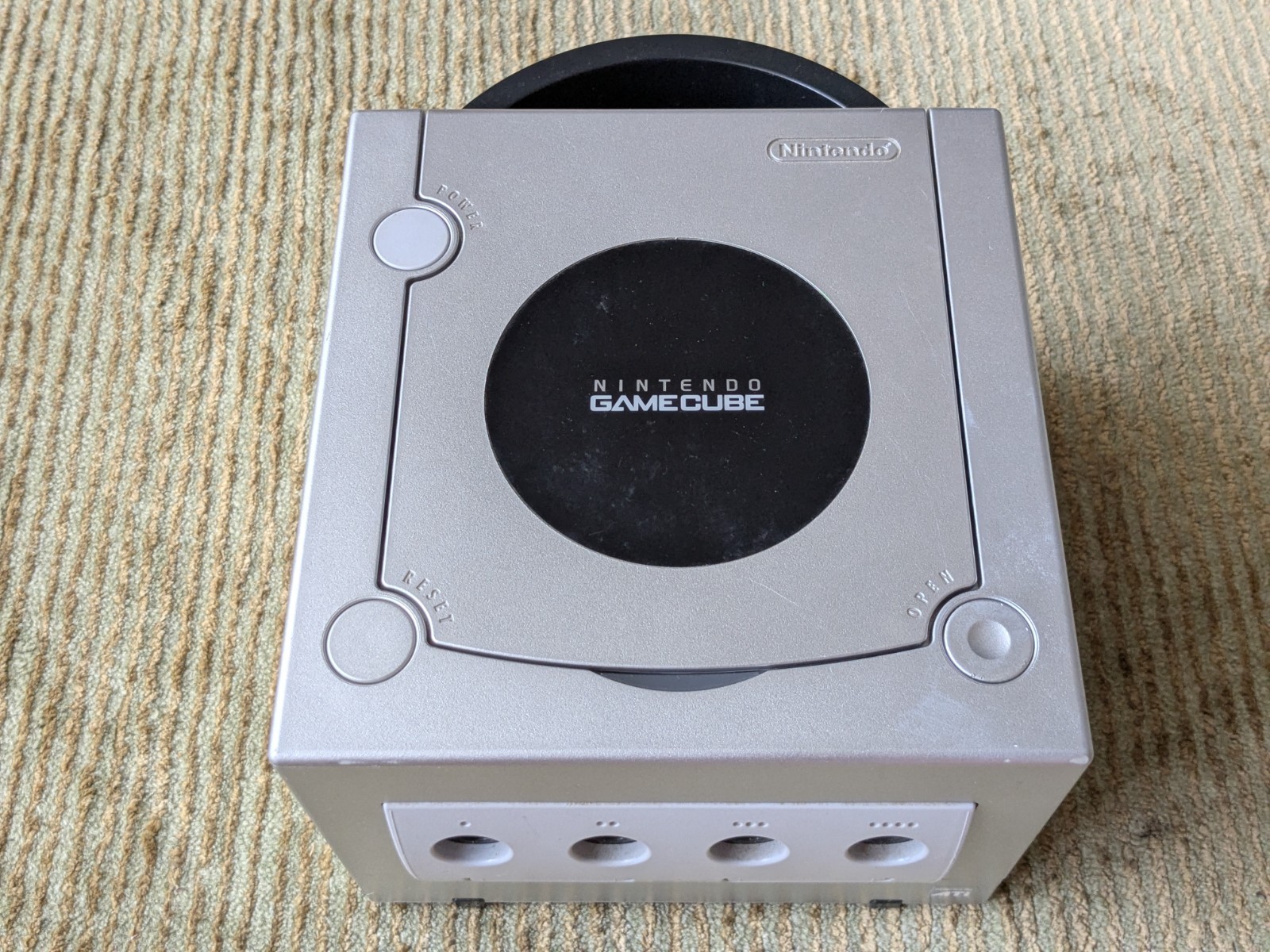 Nintendo Gamecube Platinum Silver Console Only NO WIRES DOL-101 TESTED WORKING