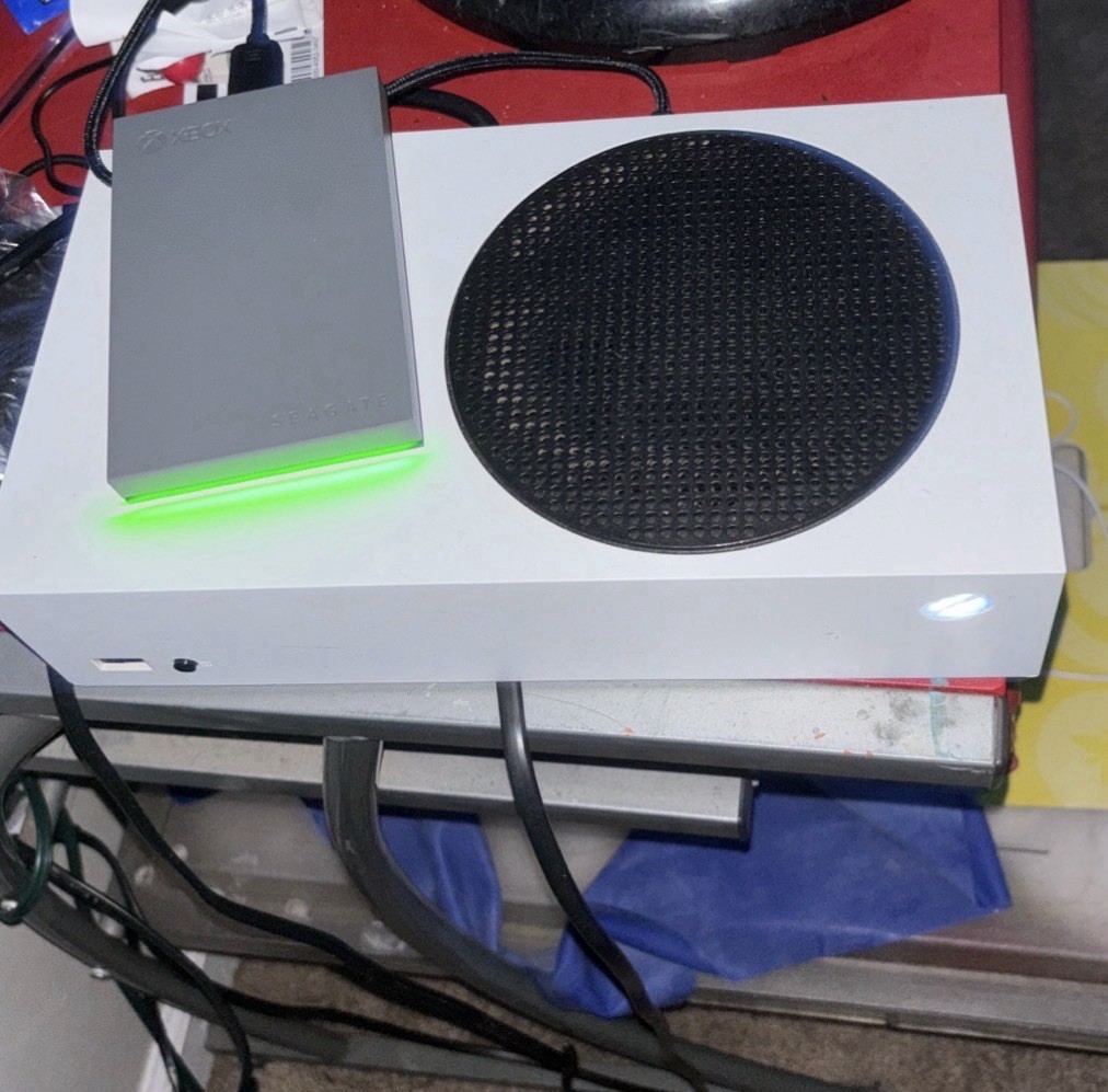 Microsoft Xbox Series S White Console HDMI USB-A Wi-Fi Capability
