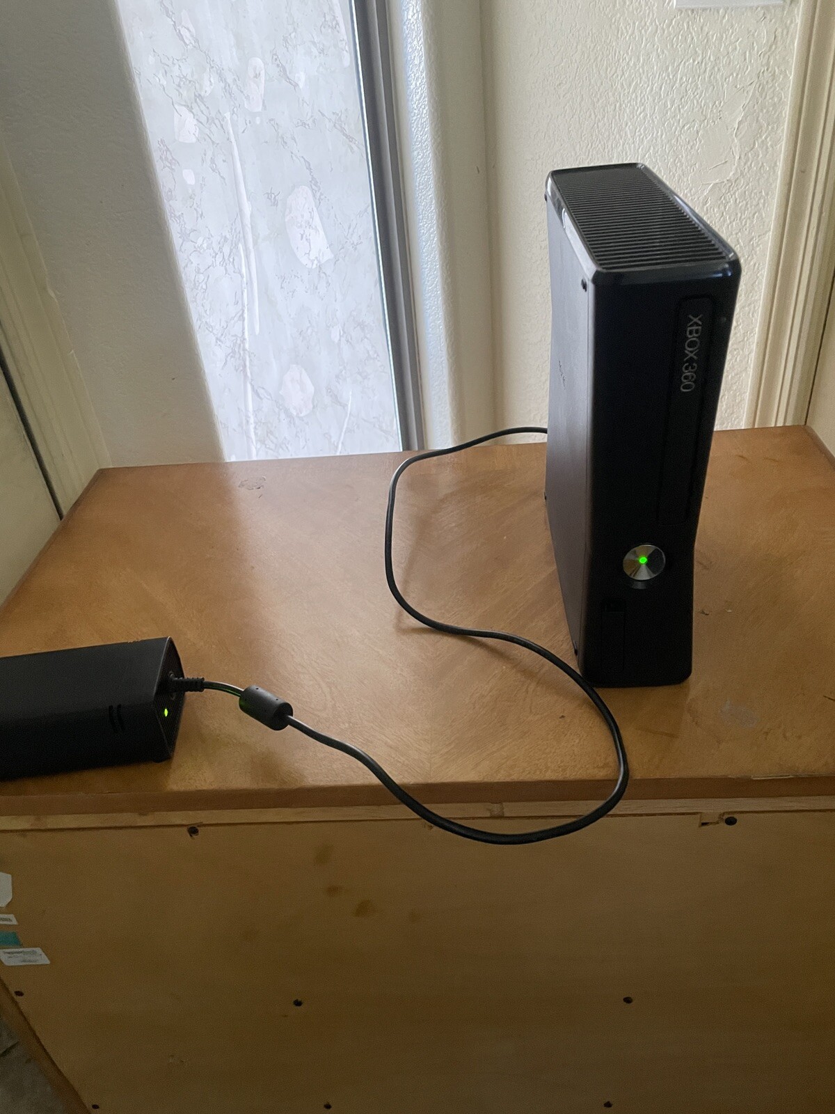 Microsoft Xbox 360 S 4GB Black Console With Kinect