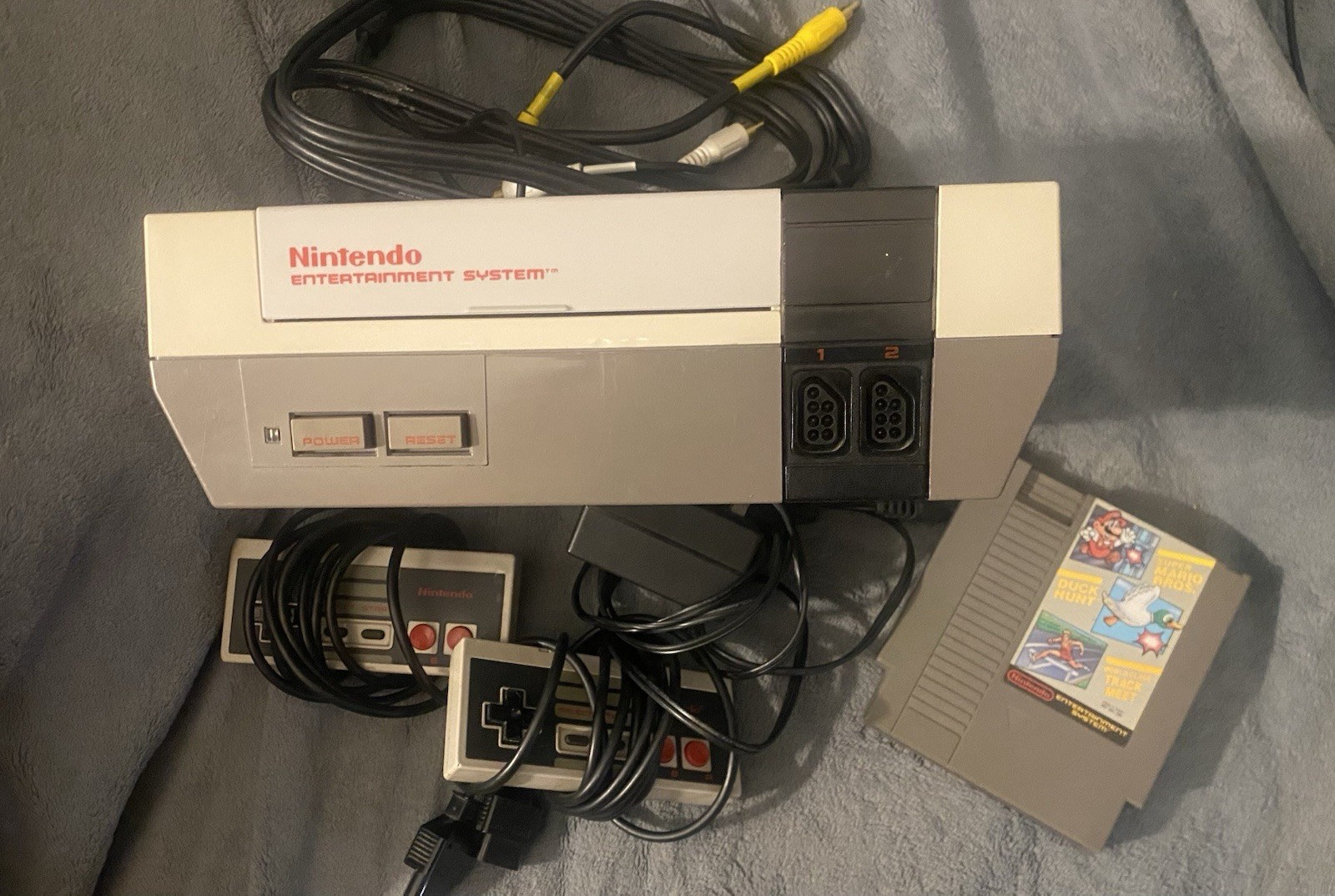 Nintendo NES Console Bundle OEM 2 Controllers Super Mario Bros Duck Hunt Tested