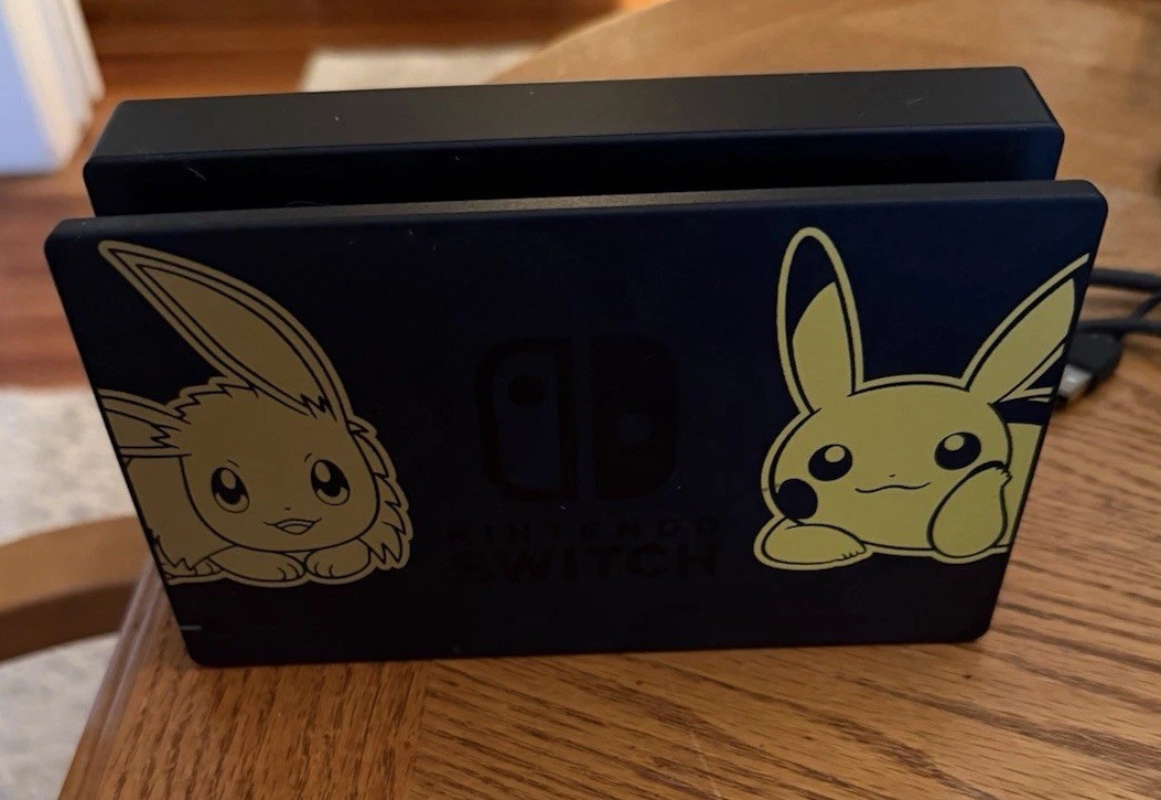 Nintendo Switch Pokémon Edition Bundle