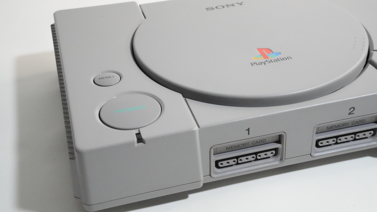 Sony PlayStation 1 Console Bundle – w/ box – Tested – Games and Accessories