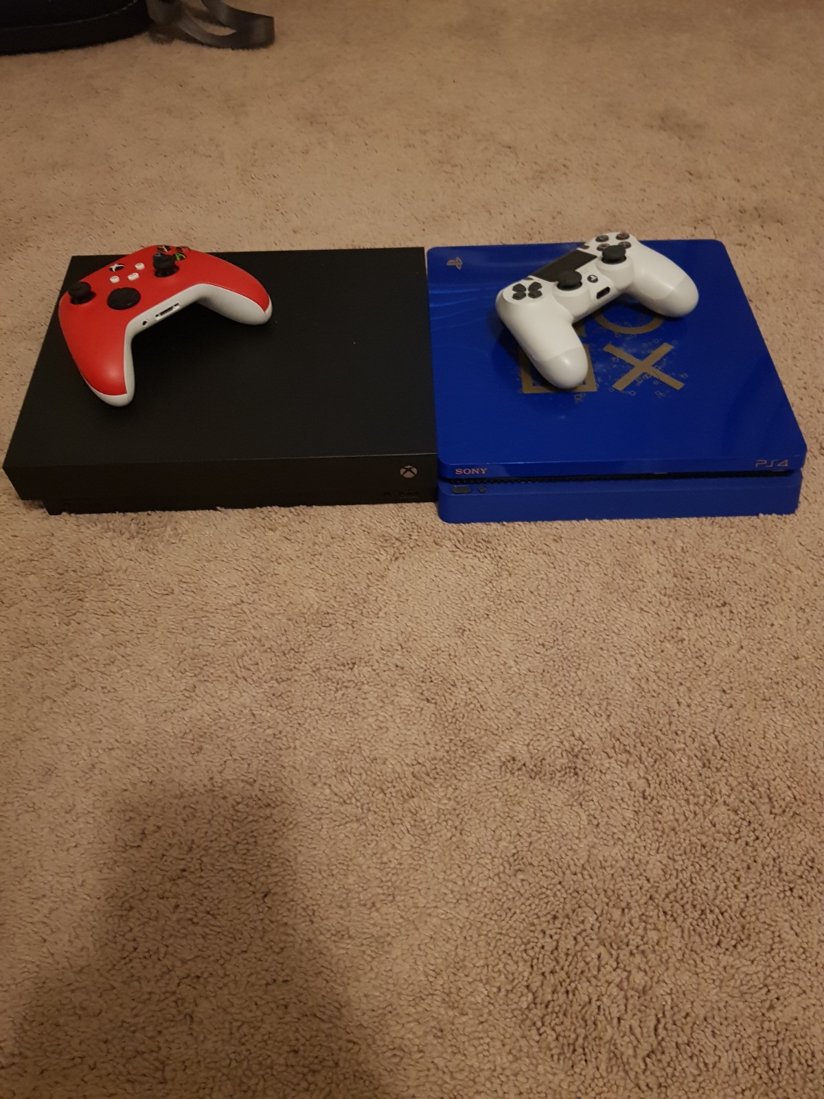 console bundle ps4 xbox one x+2 monitors monitor arm and 2 controllers