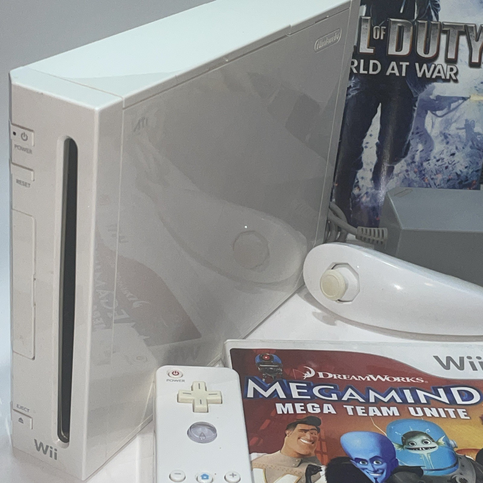 Nintendo Wii Console Gamecube Compatible W/ Controller & 3 Games Tested