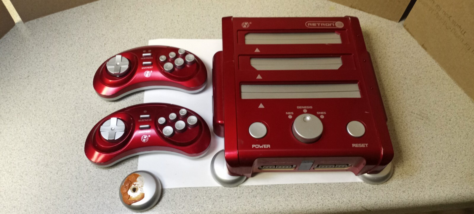 HYPERKIN RETR0N 3 WIRELESS SYSTEM…PLS READ…PARTS ONLY…UNTESTED…