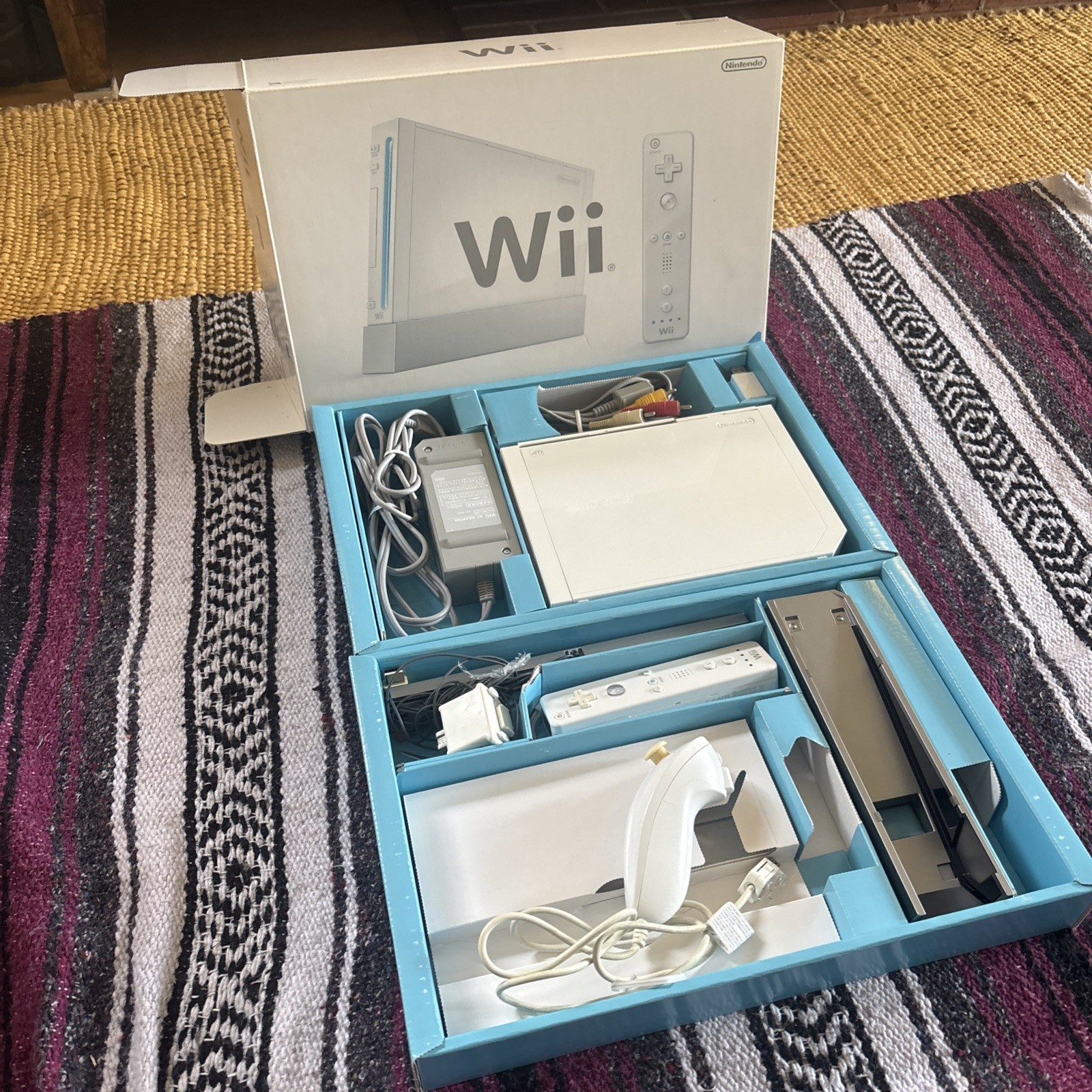 Nintendo Wii Import Console Bundle RVL-001 Rare Taiwan / JPN Japanese Compatible