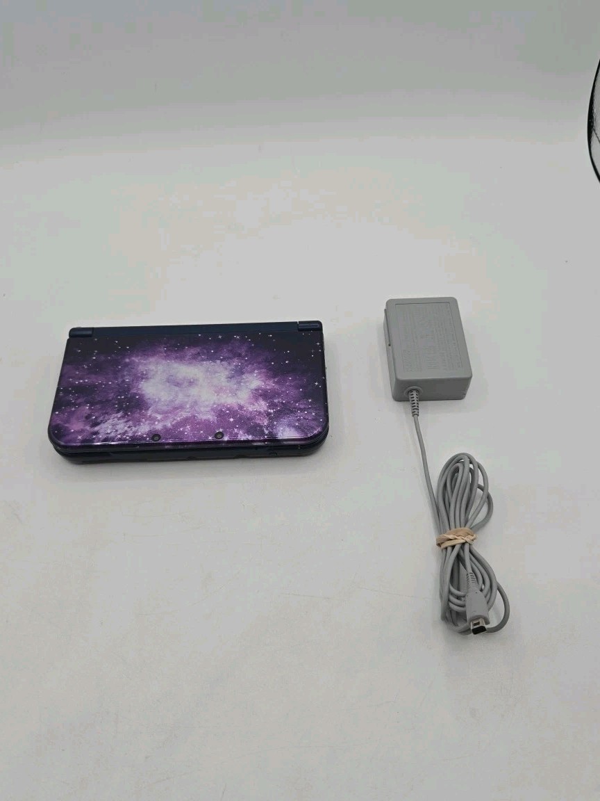 Nintendo New 3DS XL Galaxy Edition Handheld System Purple Excellent Near Mint