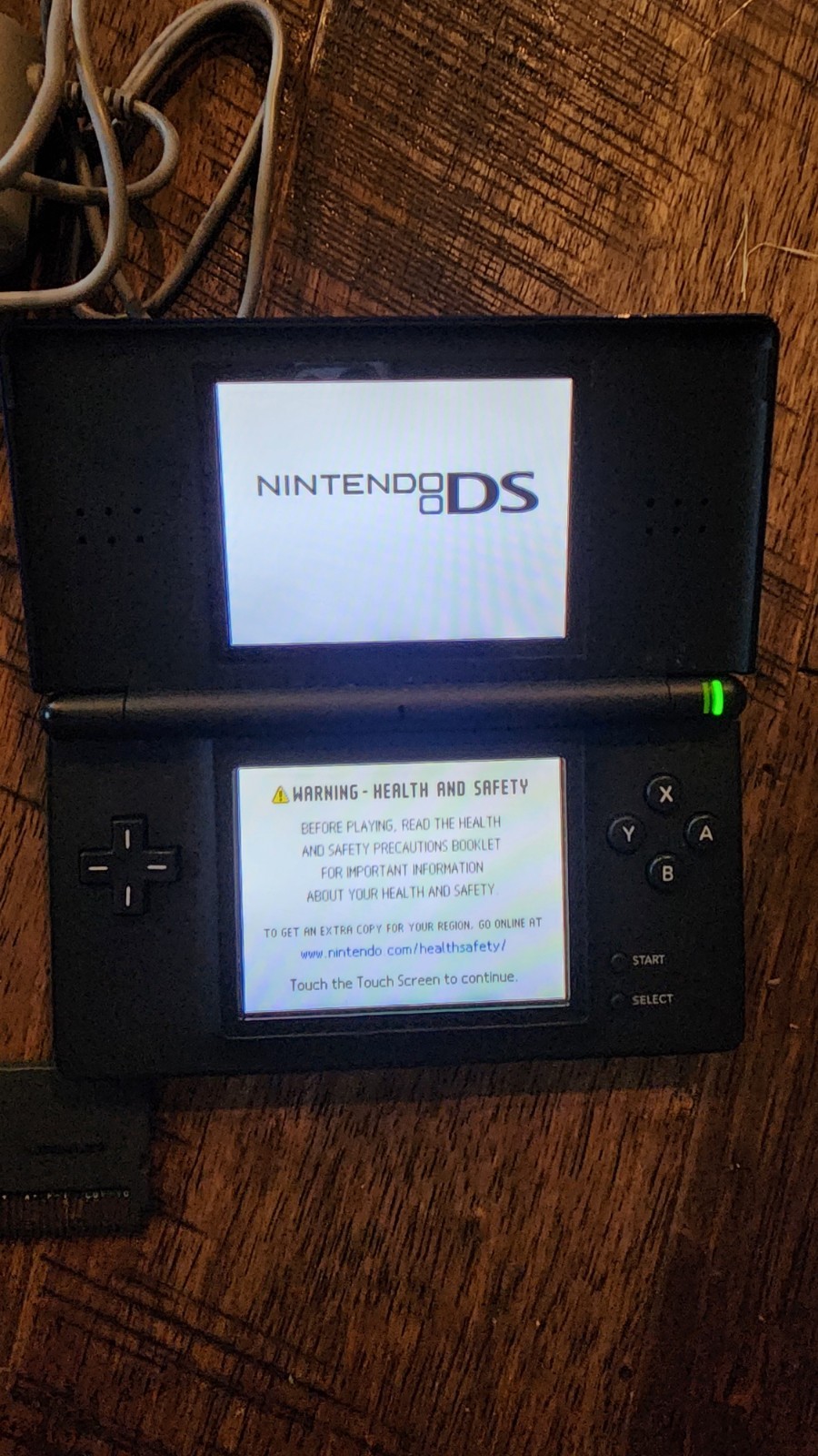 Nintendo DS Lite Blue/Black Handheld w/ AC Adapter + LEGO Batman +SpongeBob