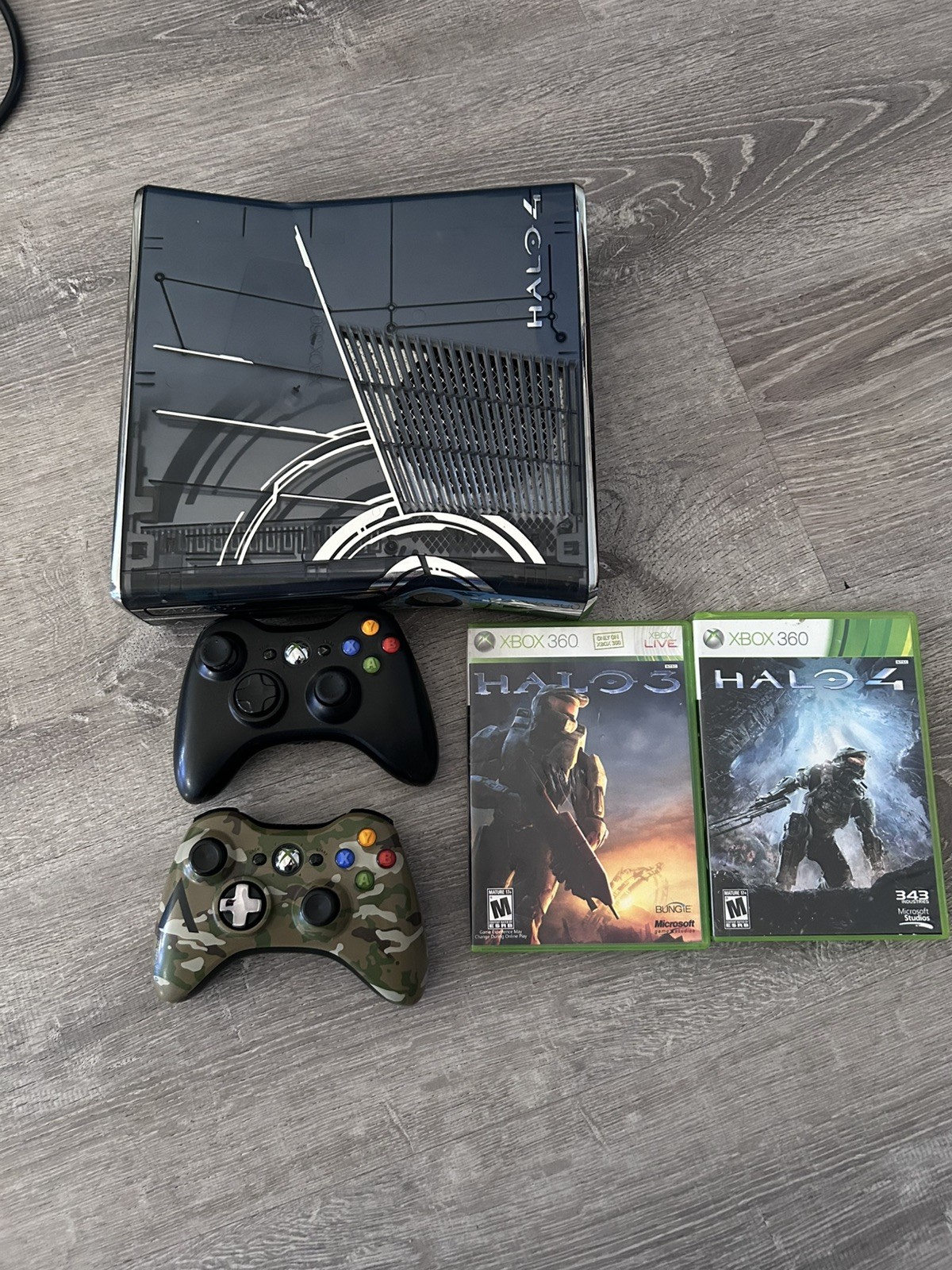 Halo 4 Xbox 360 S Console Limited Edition Games Controllers Bundle Lot Tested
