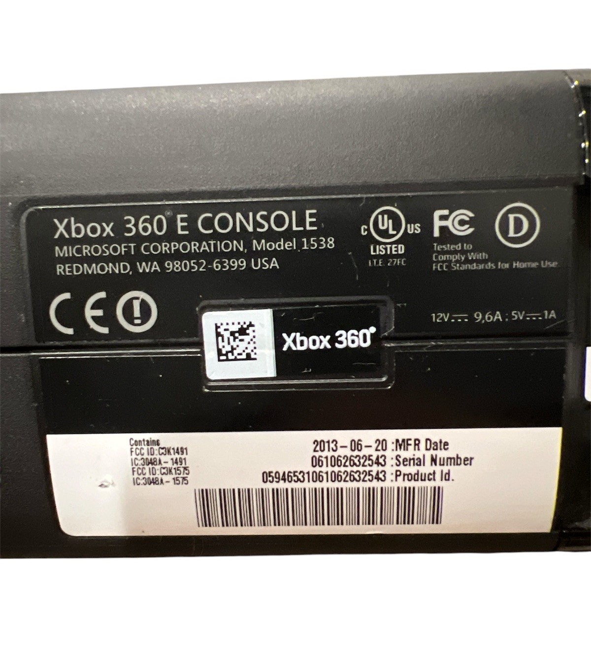 Microsoft Xbox 360 E 250GB Console W/ Original Box, Games, OEM Controller Tested