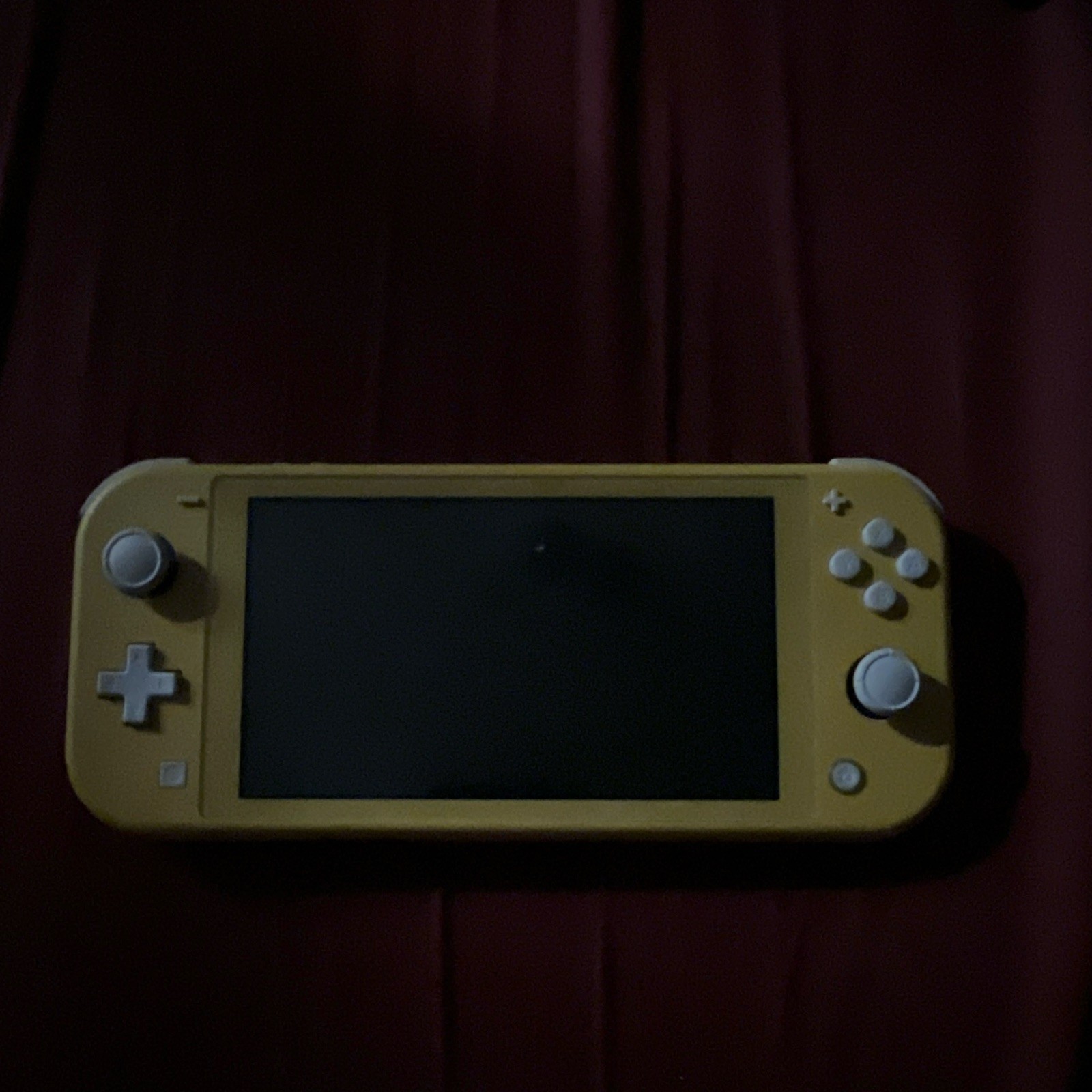 Nintendo Switch Lite Yellow Handheld System 32GB 720p Touch USB-C 2019
