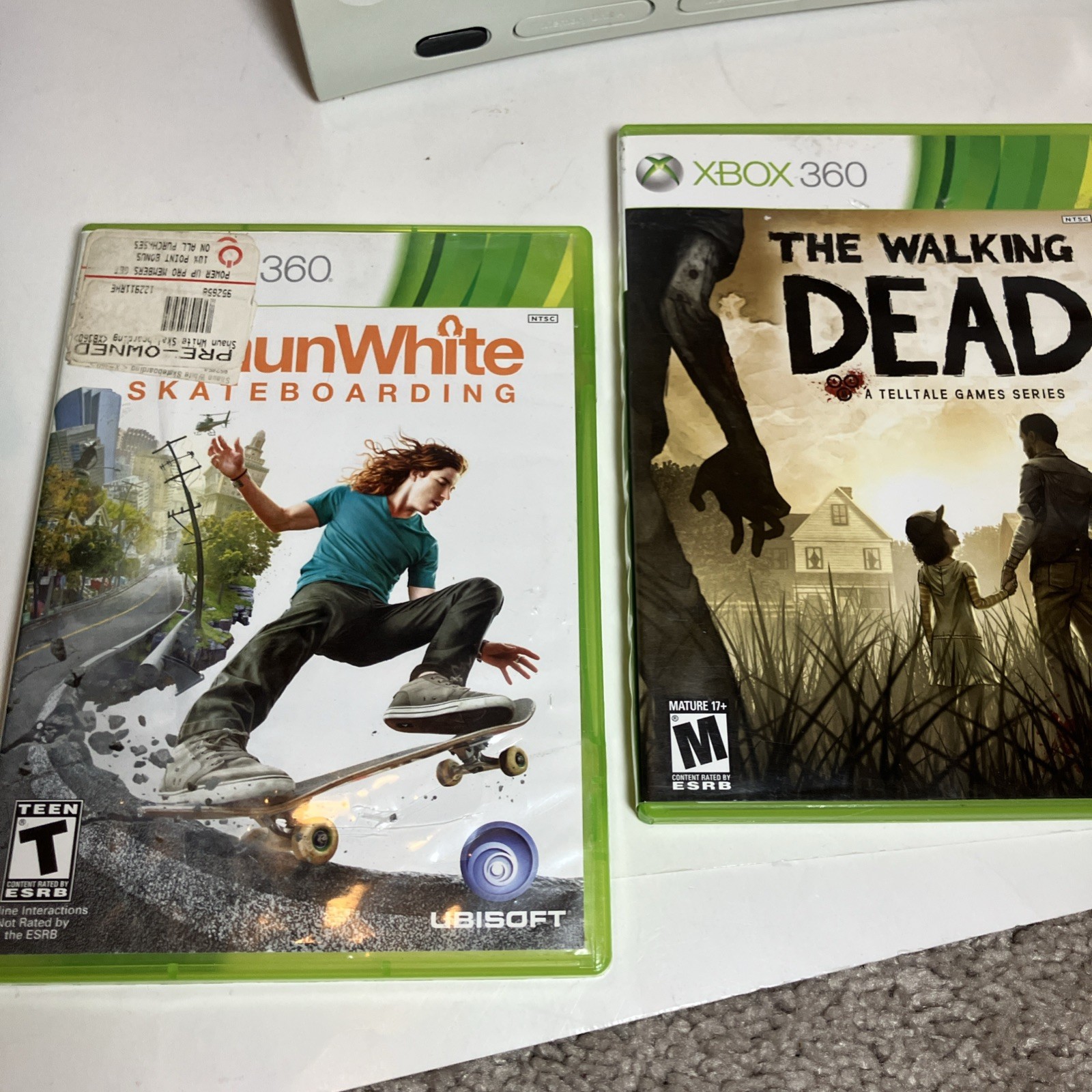 Microsoft Xbox 360 Pro System Bundle 60GB White Console (5)