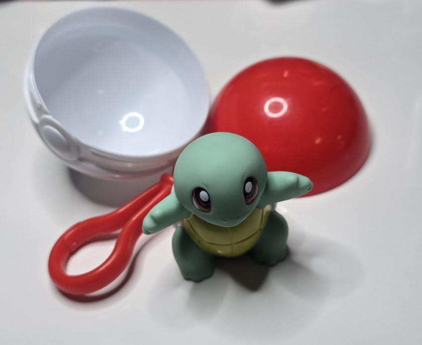 1999 Nintendo Pokémon Keychain Pokeball Squirtle Collectible Toy Burger King