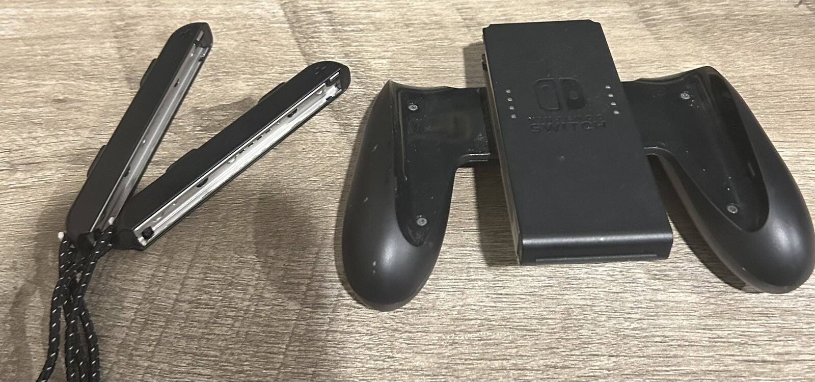 Nintendo Switch OLED Model – 64GB/White (HEGSKAAAA) 3 Games + Slim Travel Case