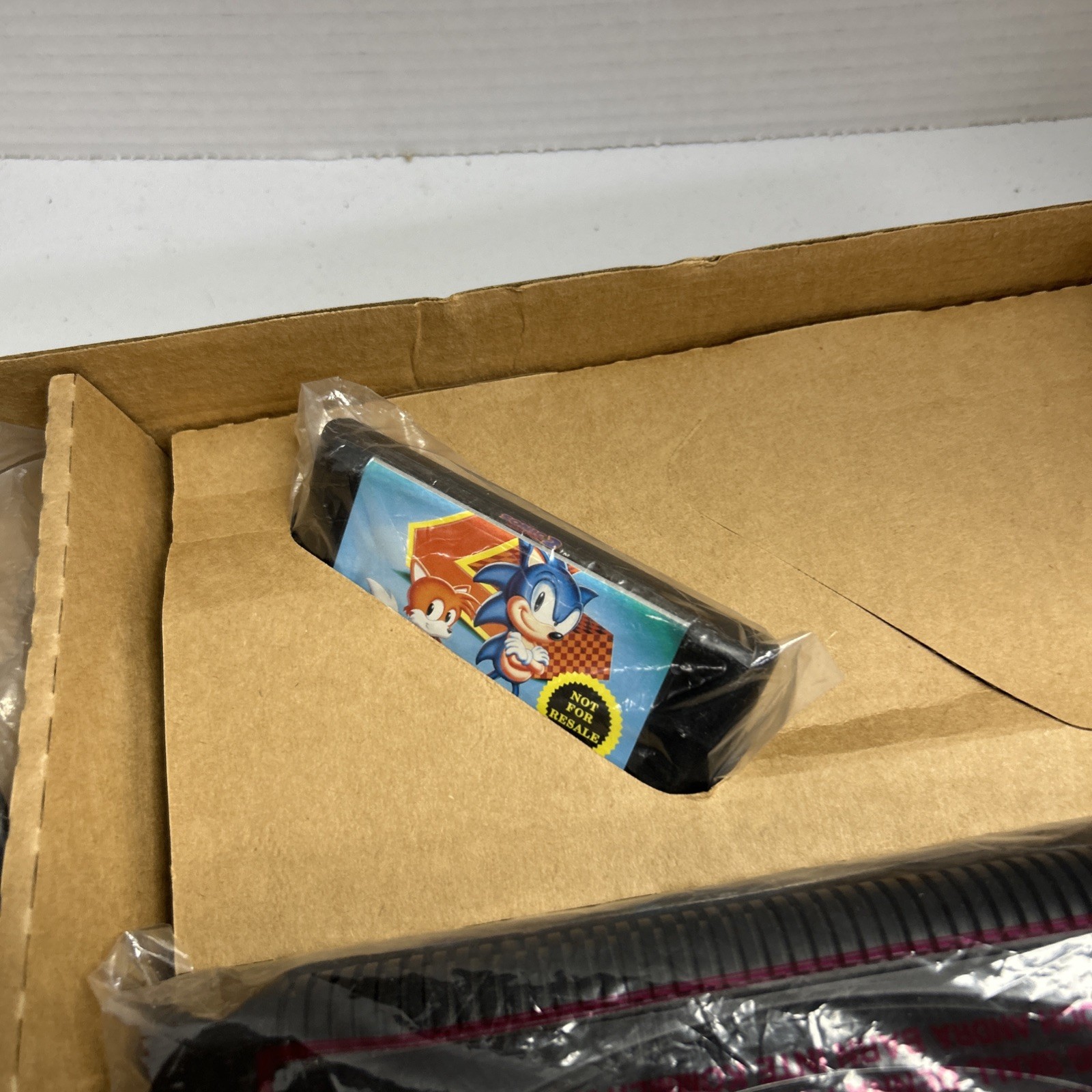 Genesis II Sonic the Hedgehog 2 Bundle Console Video Game System Complete in Box
