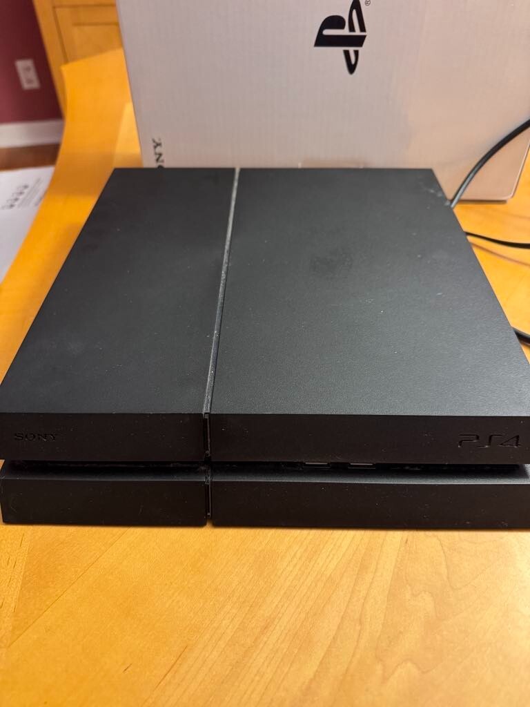 Sony PlayStation 4 PS4 500GB Gaming Console ONLY – Black