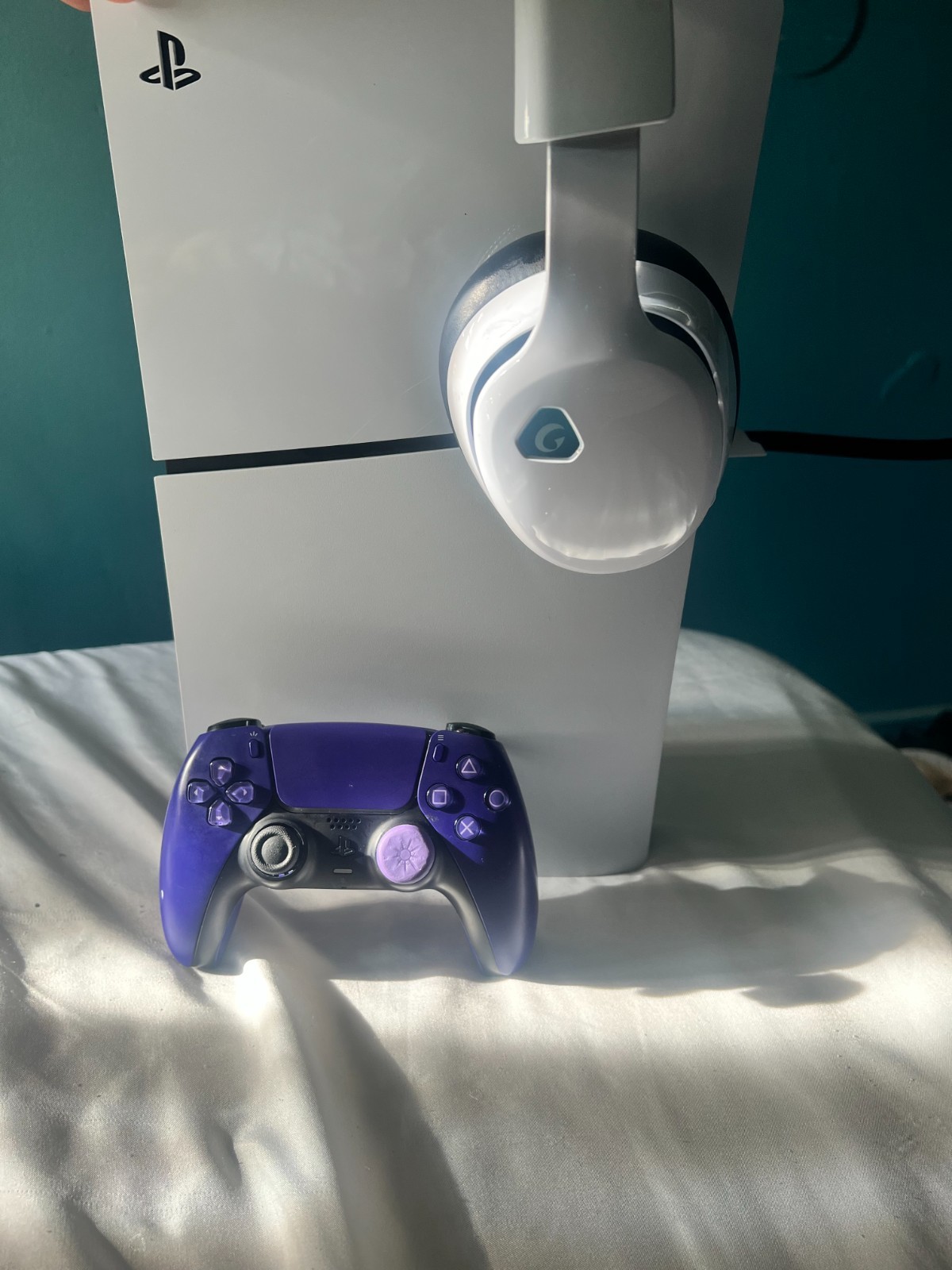 Sony PlayStation 5 Slim Console+Controller+ ACER 120 HERTZ 27′ MONITOR
