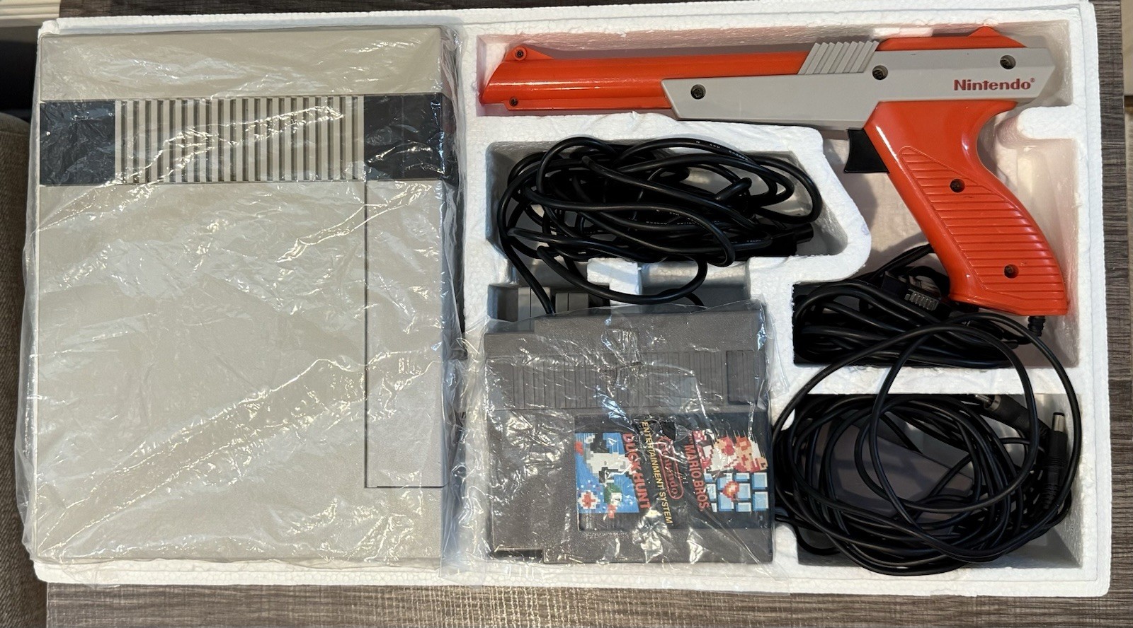 Nintendo NES Action Set Bundle Box 2 Controllers Zapper 3 Games TMNT Dr. Mario