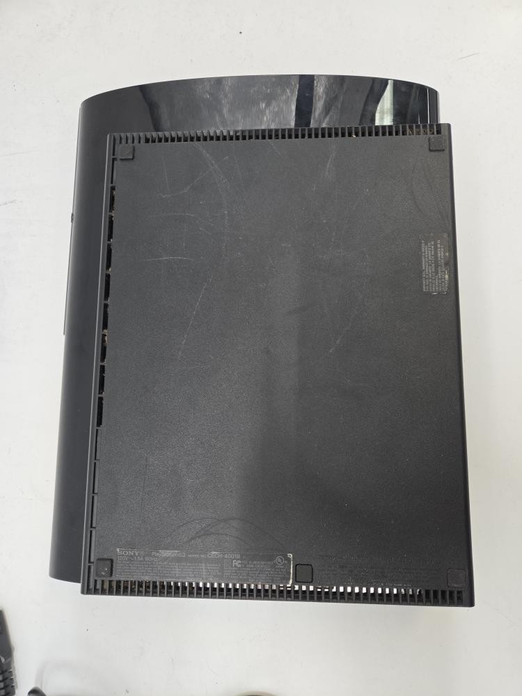 SONY PLAYSTATION 3 – SYSTEM – 80GB – CECH-4001B (VA5018929)