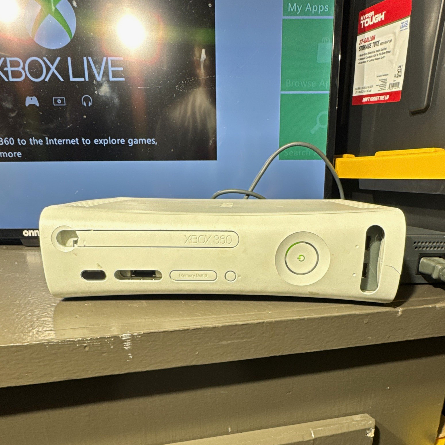 Microsoft Xbox 360 White Console 60GB Wi-Fi Capability 1080p NTSC-U/C