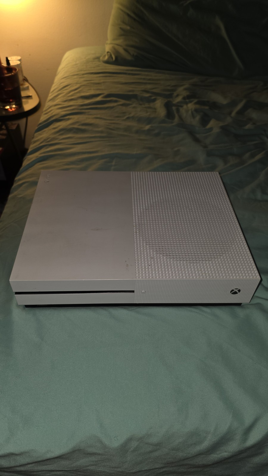 Xbox One S 1TB Console White With Cyberpunk Controller And Titanfall