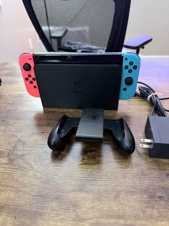 Nintendo Switch OLED Handheld Console 64GB Black/Neon Red/Neon Fast Shipping!