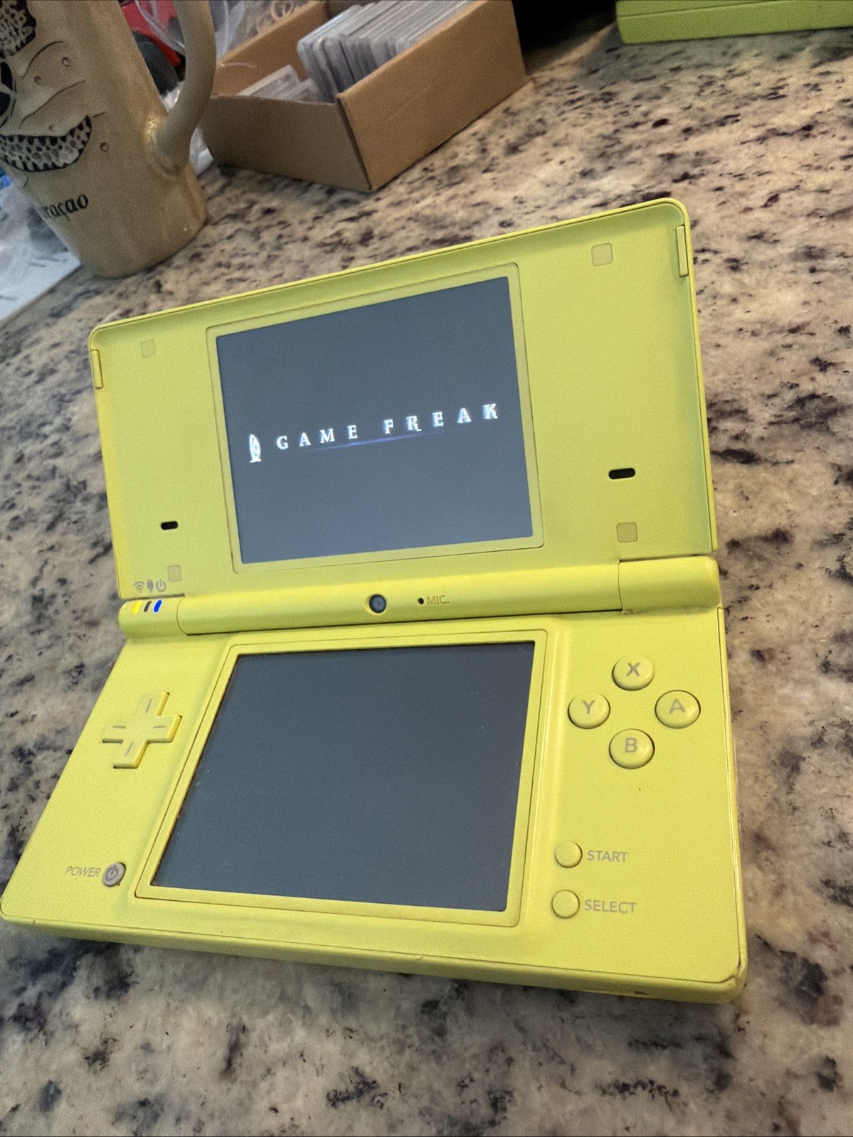 Nintendo DSi Lime Green Handheld System Stylus Charging Cable Games New Screens