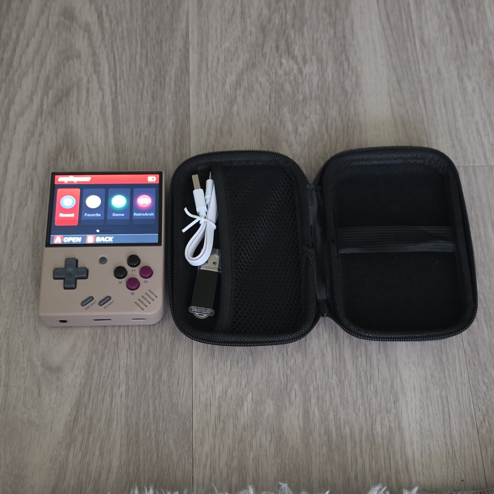 Miyoo Mini Plus Handheld Retro Game Console 128GB Wi-Fi USB-C Beige w/ Case