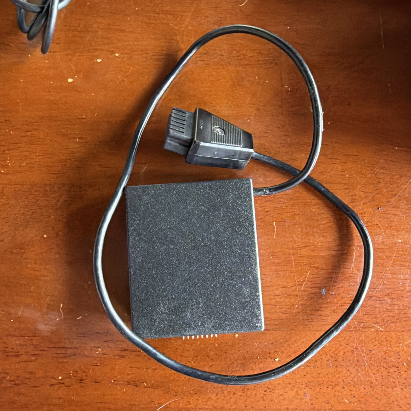 Atari 400 Computer Console, 4 Joysticks, Cables, Game UNTESTED Powers On!